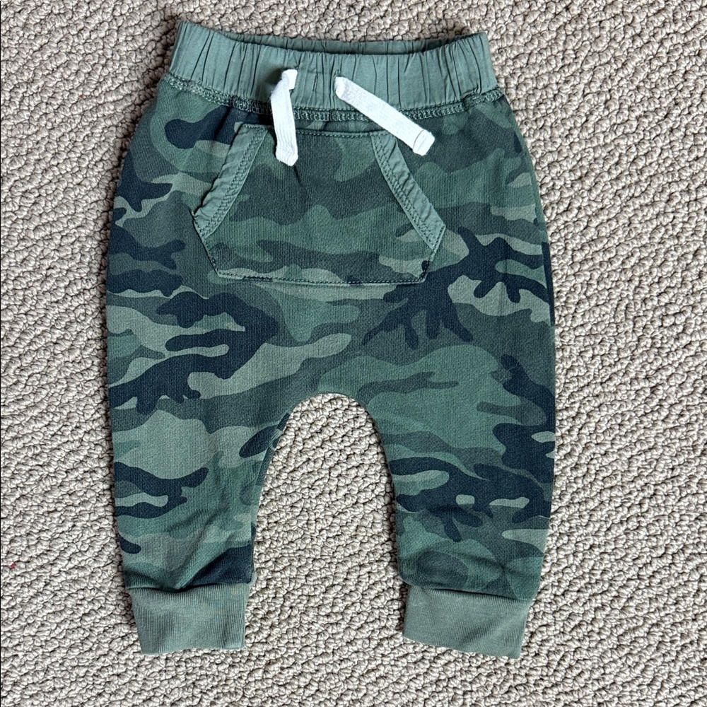 GAP Green Camo Kids Sweatpants
